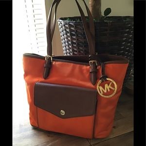 Sold Michael Kors handbag. Sold !